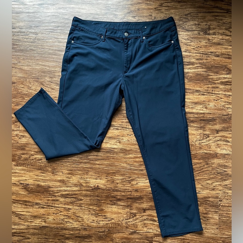 American Eagle flex fit pants